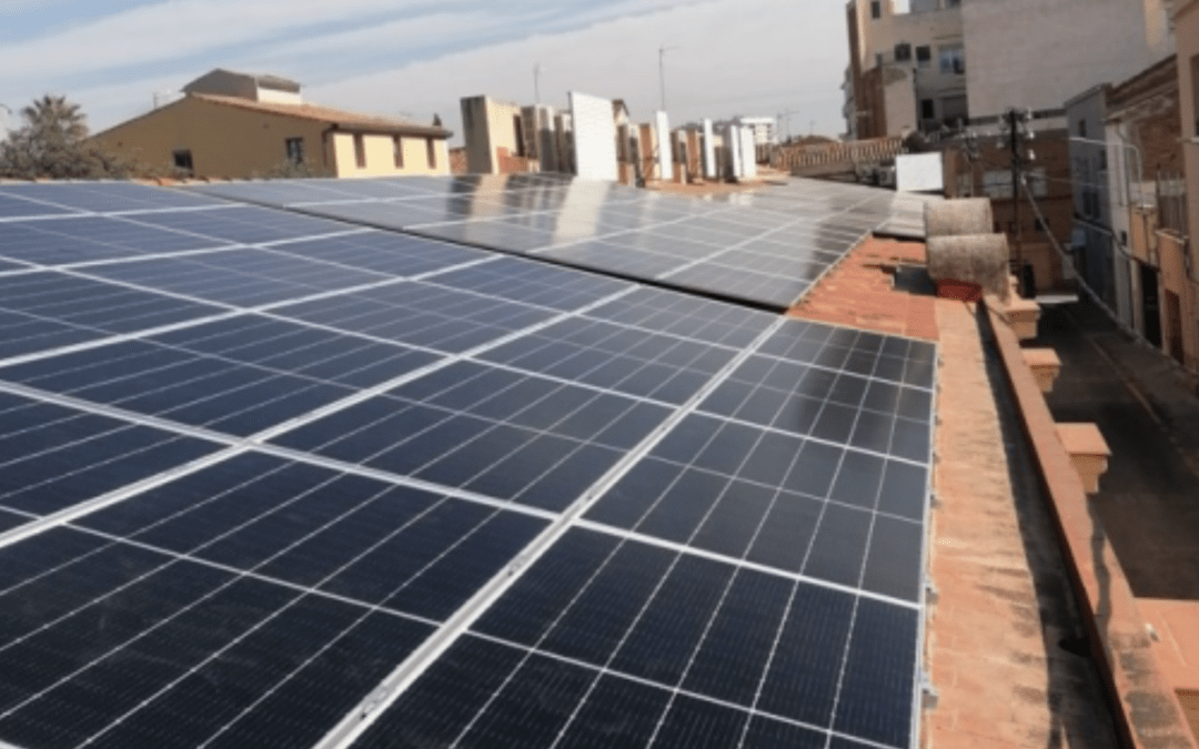 La Cecot avança cap a la Sostenibilitat amb l’Instal·lació de Panells Fotovoltaics